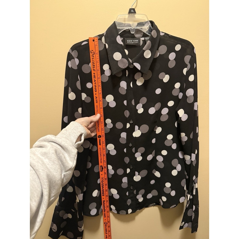 New York Company Women's Sheer Shirt Black Gray Poly Polka Dot Long Sleeve Large - Picture 6 of 6